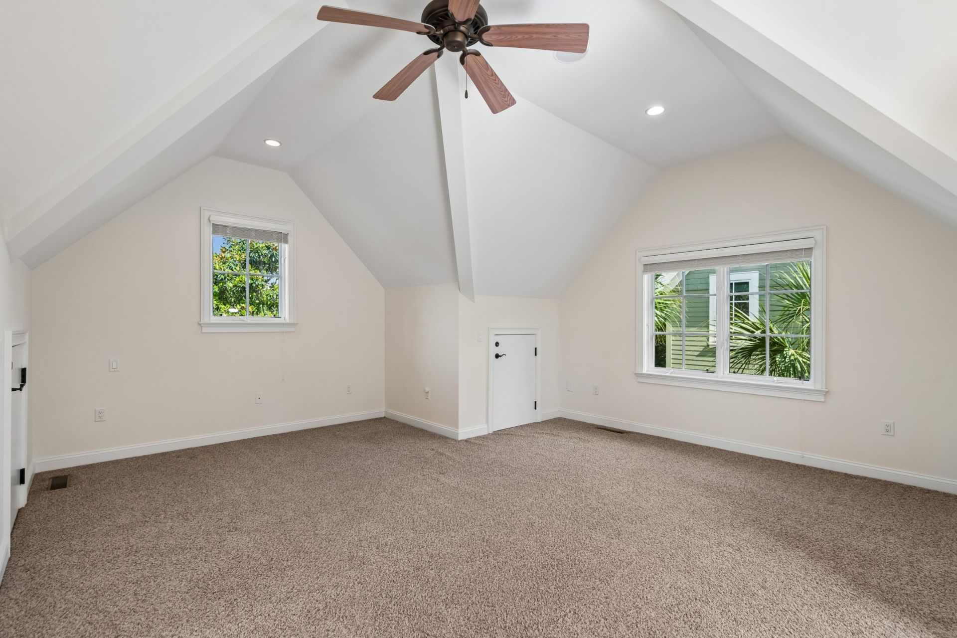 67 Delahow Street Photo 86