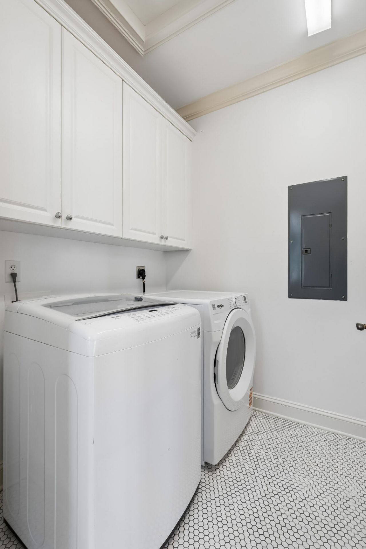 67 Delahow Street Photo 93