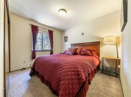 11848 Snowpeak Way, Truckee, CA 96161 Photo