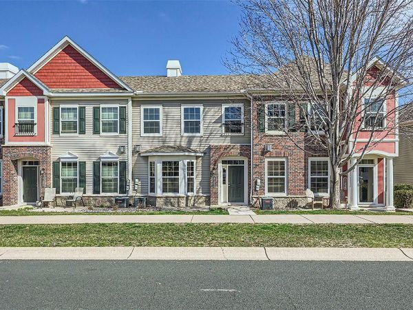 17352 72nd Avenue N, Unit 1202, Maple Grove, MN 55311