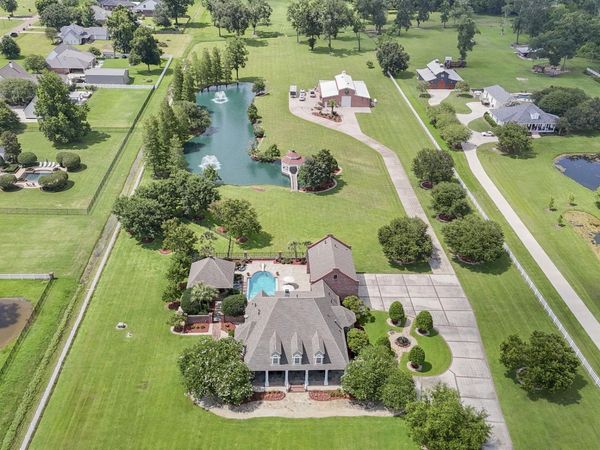 40322 Loosemoore Road, Gonzales, LA 70737
