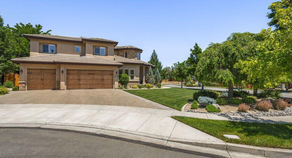 6389 Rey Del Sierra Drive, Sparks, NV 89436 Photo