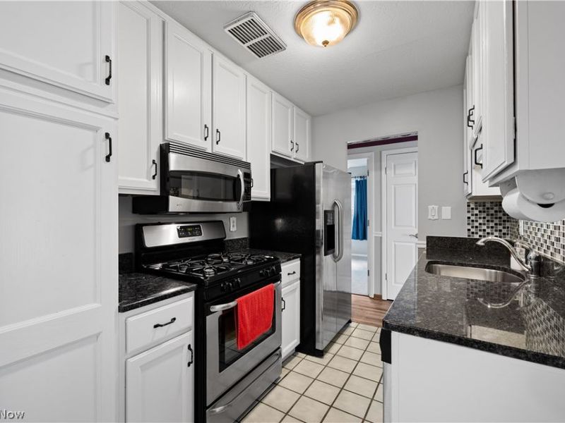 26701 Redwood Drive, Olmsted Falls, OH 44138 Photo 8