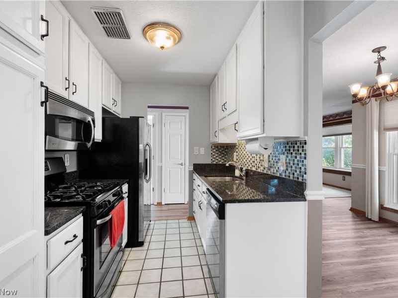 26701 Redwood Drive, Olmsted Falls, OH 44138 Photo 9