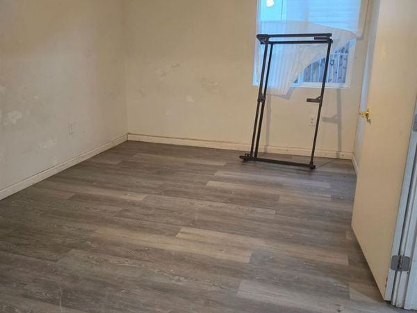 5320 New Grove , Bakersfield, CA 93309
