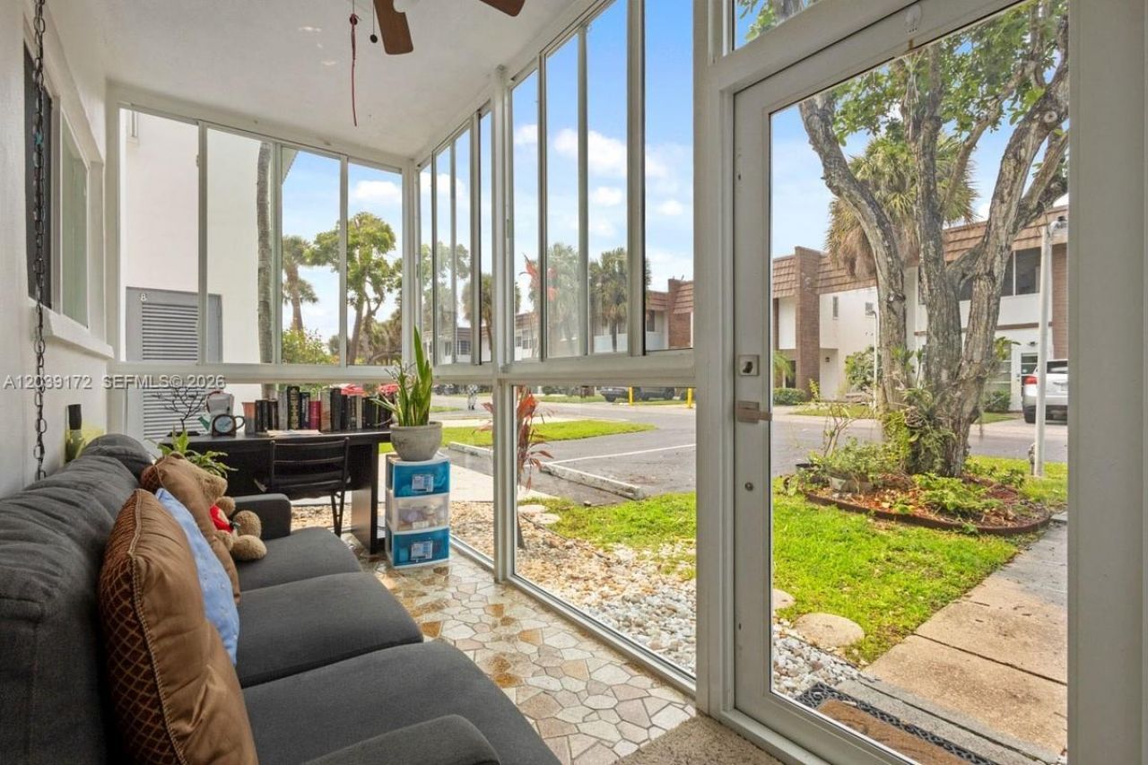 2271 NW 48th Ter, Unit 112, Lauderhill, FL 33313 Photo