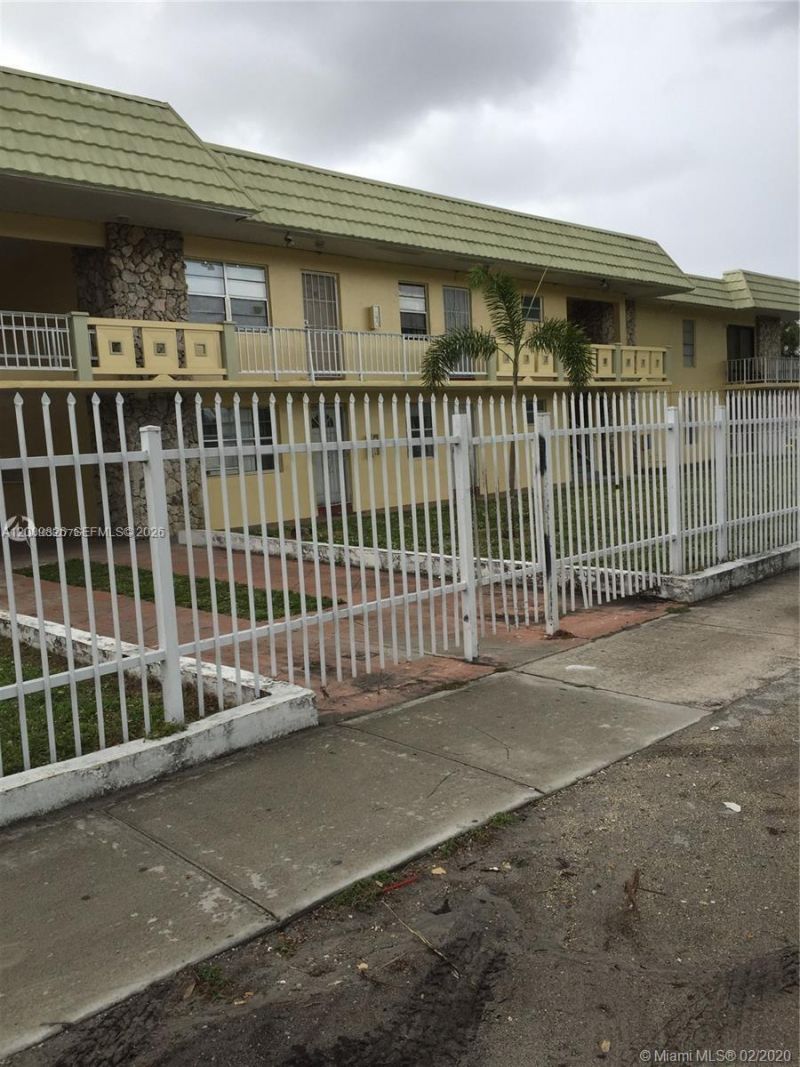505 NW 177th St, Unit 103, Miami Gardens, FL 33169 Photo