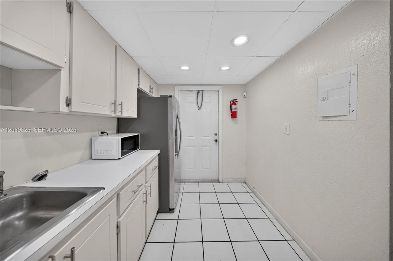 505 NW 177th St, Unit 103, Miami Gardens, FL 33169 Photo