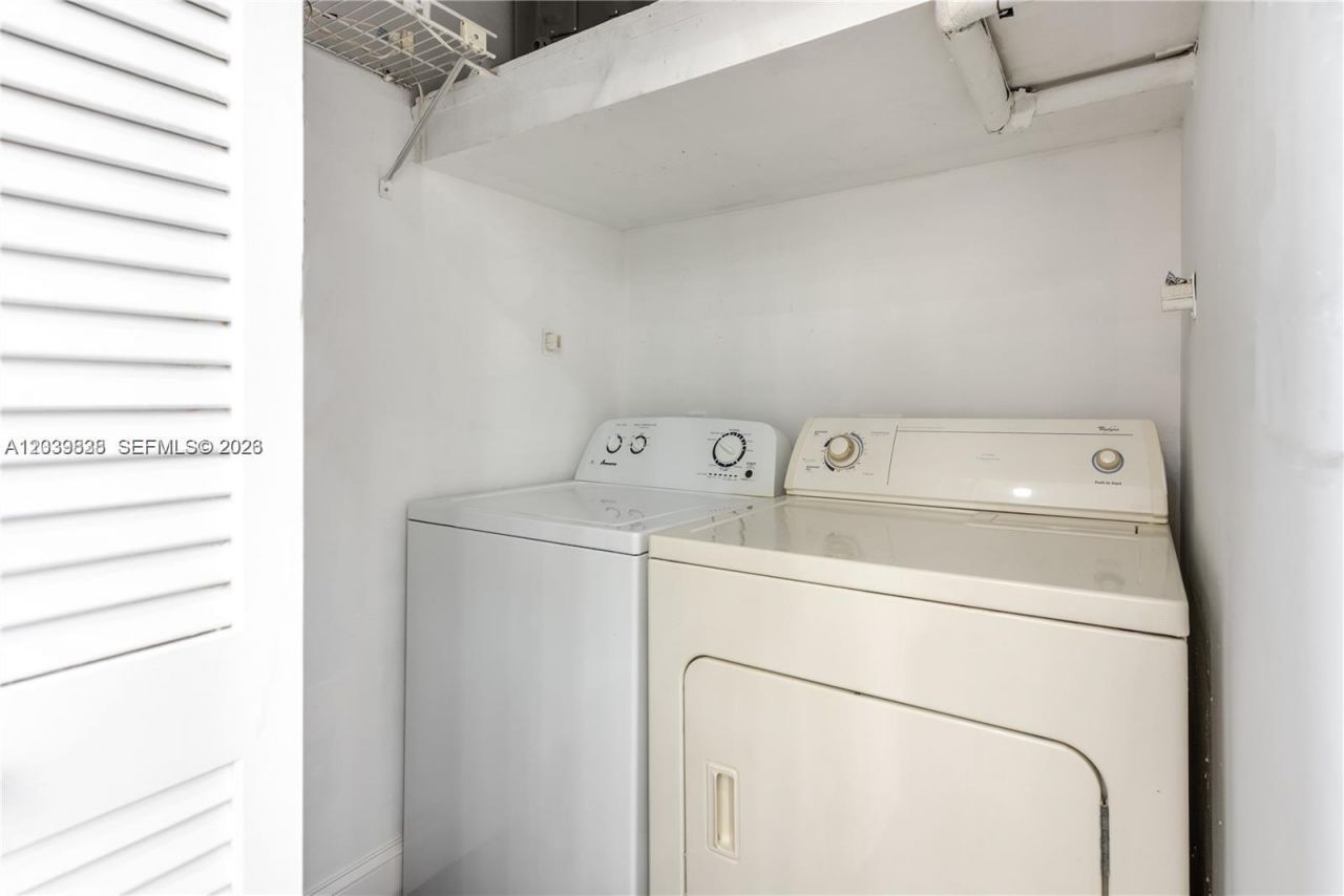 601 Leslie Dr, Hallandale Beach, FL 33009 Photo