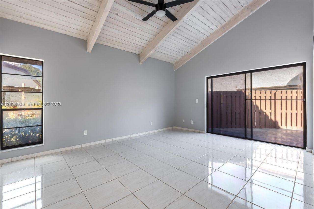 601 Leslie Dr, Hallandale Beach, FL 33009 Photo