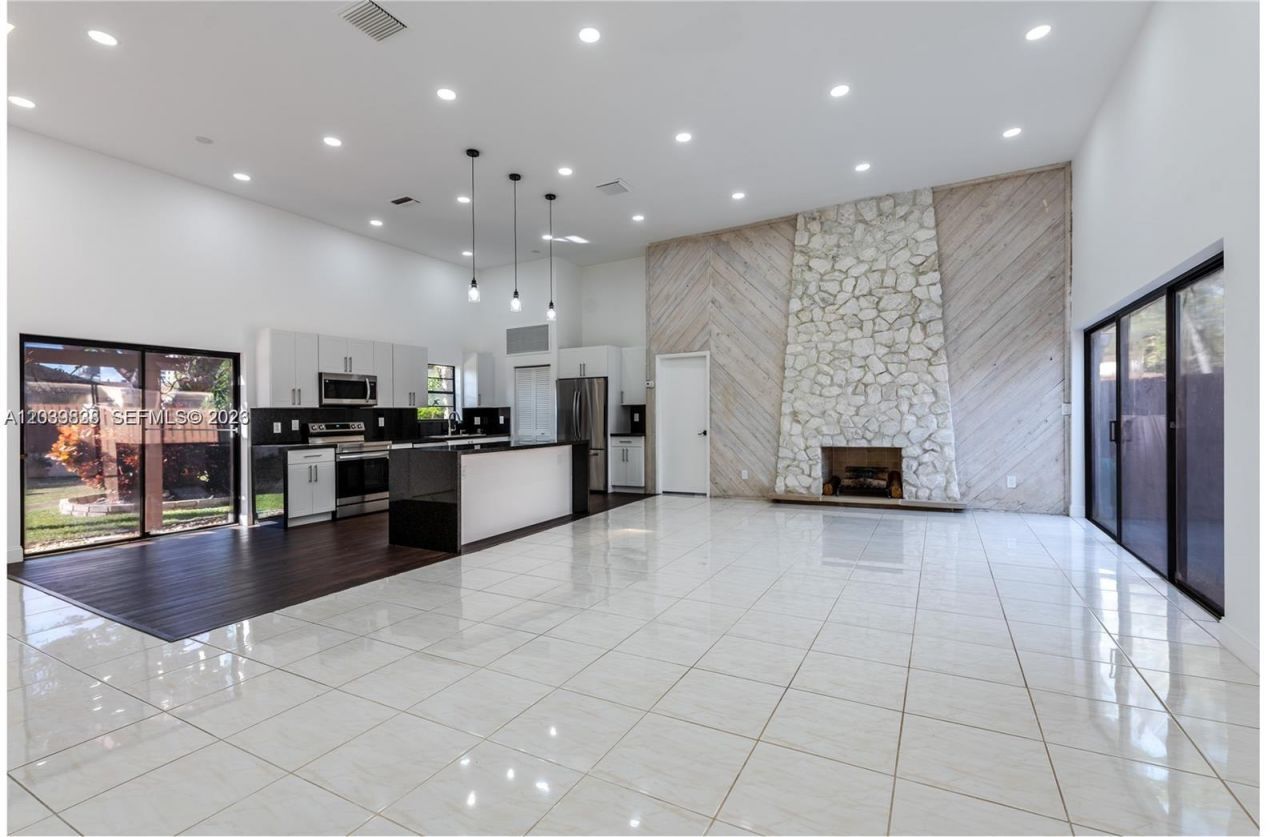 601 Leslie Dr, Hallandale Beach, FL 33009 Photo