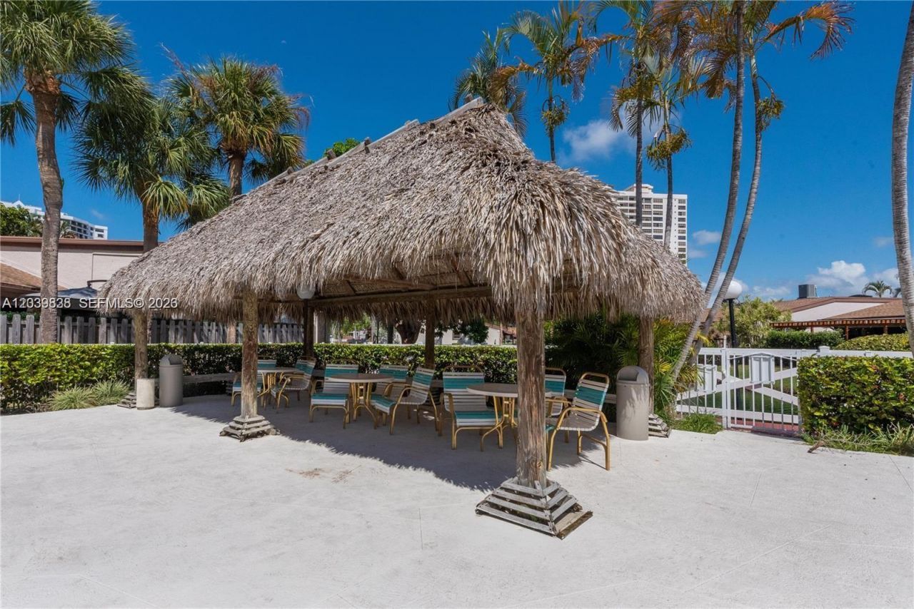 601 Leslie Dr, Hallandale Beach, FL 33009 Photo