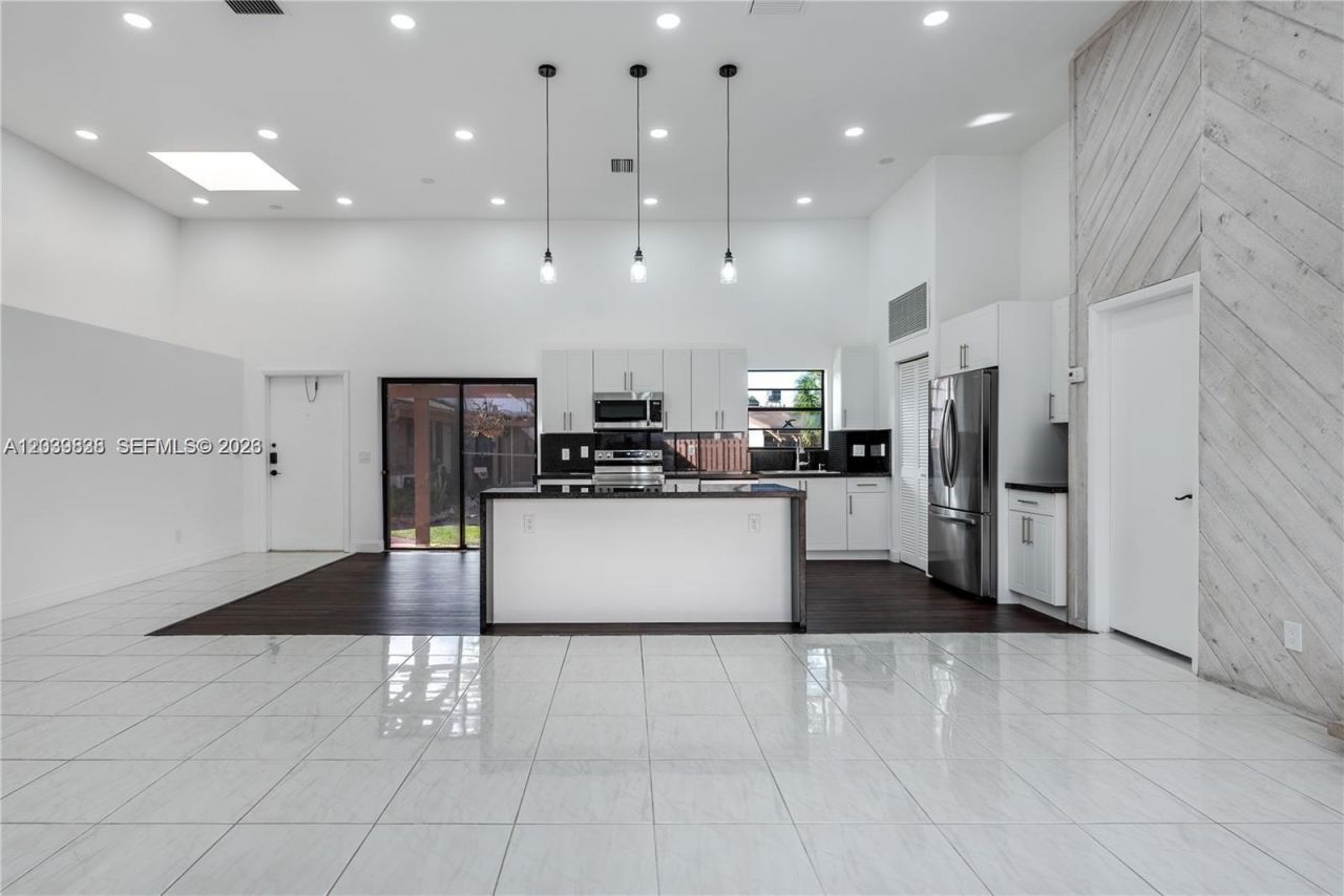 601 Leslie Dr, Hallandale Beach, FL 33009 Photo
