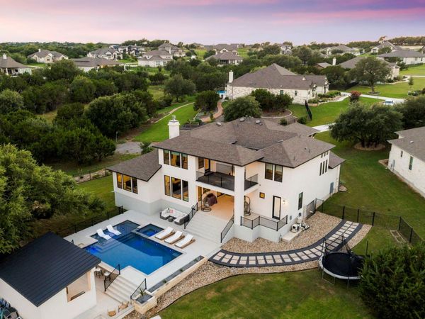 524 Francis CT, Liberty Hill, TX 78642