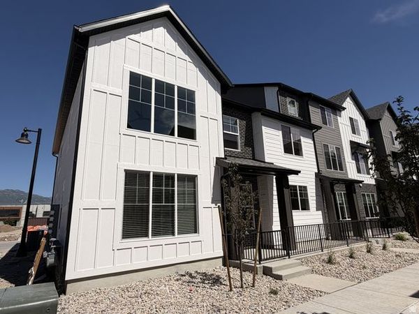 1179 N DOWNFIELD LN W, Unit 208, North Salt Lake, UT 84054