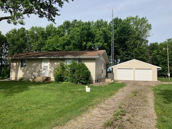 11359 316th Avenue, Waseca, MN 56093
