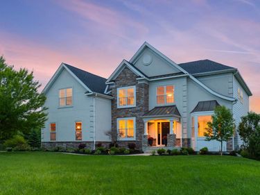 16331 Sohm Court, Eden Prairie, MN 55347