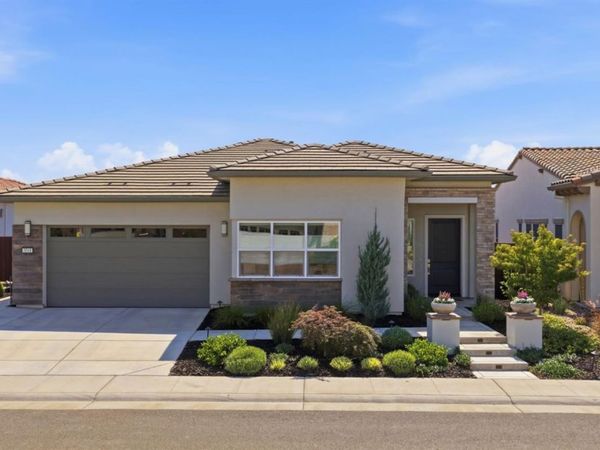 3541 Deer Park Dr, Folsom, CA 95630