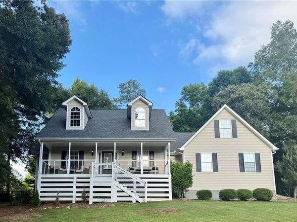 710 shoal creek Drive , Griffin, GA 30223