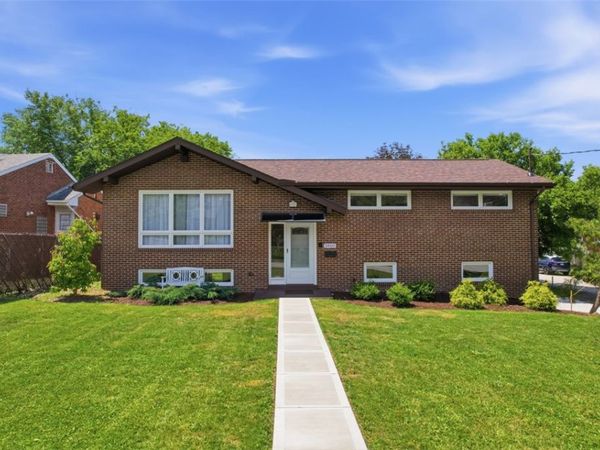 1400 Ohio Ave, White Oak, PA 15131
