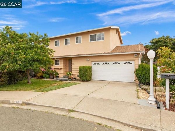 2080 Costa Ct, Pinole, CA 94564