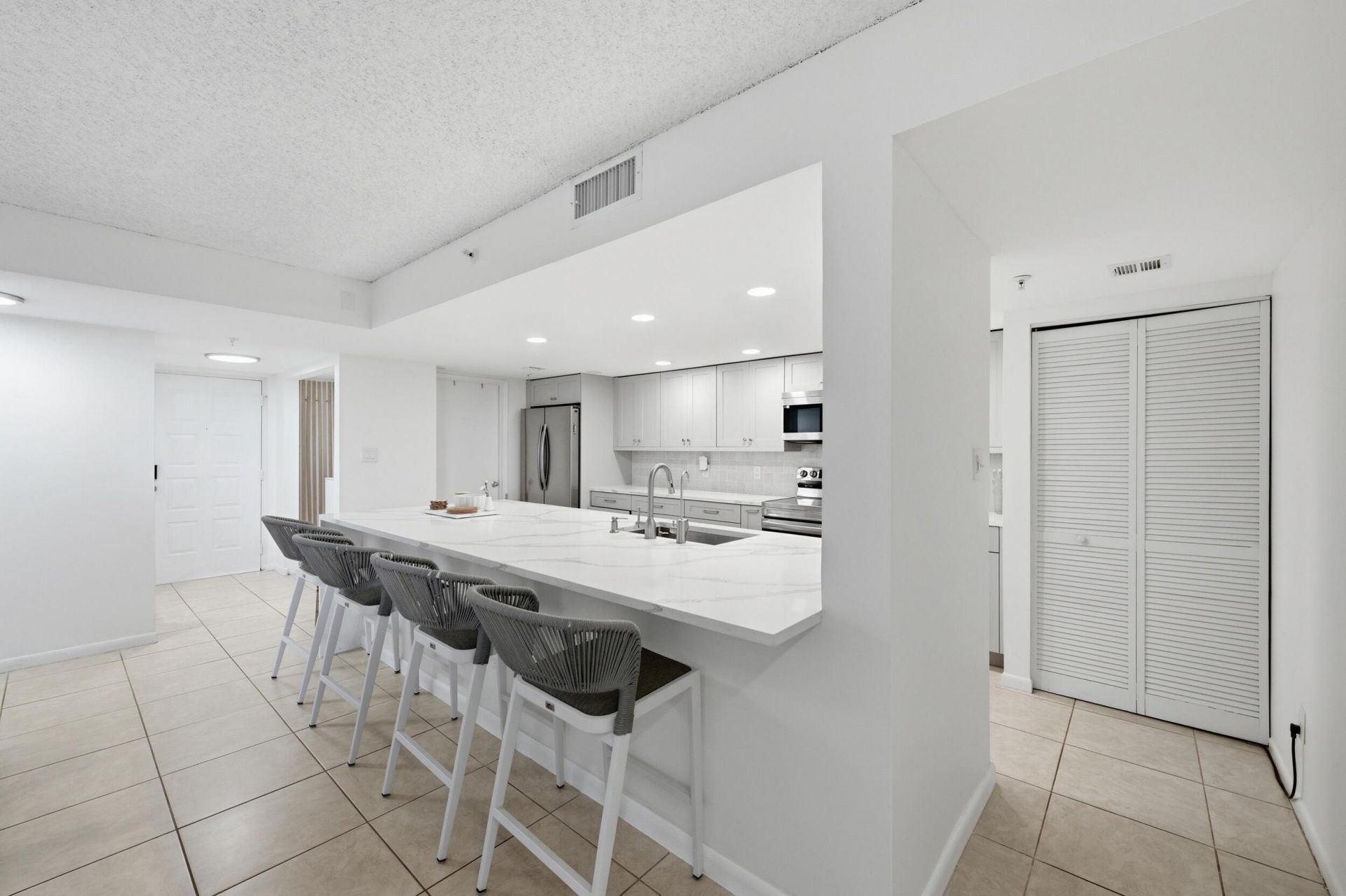 1915 Lavers Circle, Unit E508, Delray Beach, FL 33444 Photo