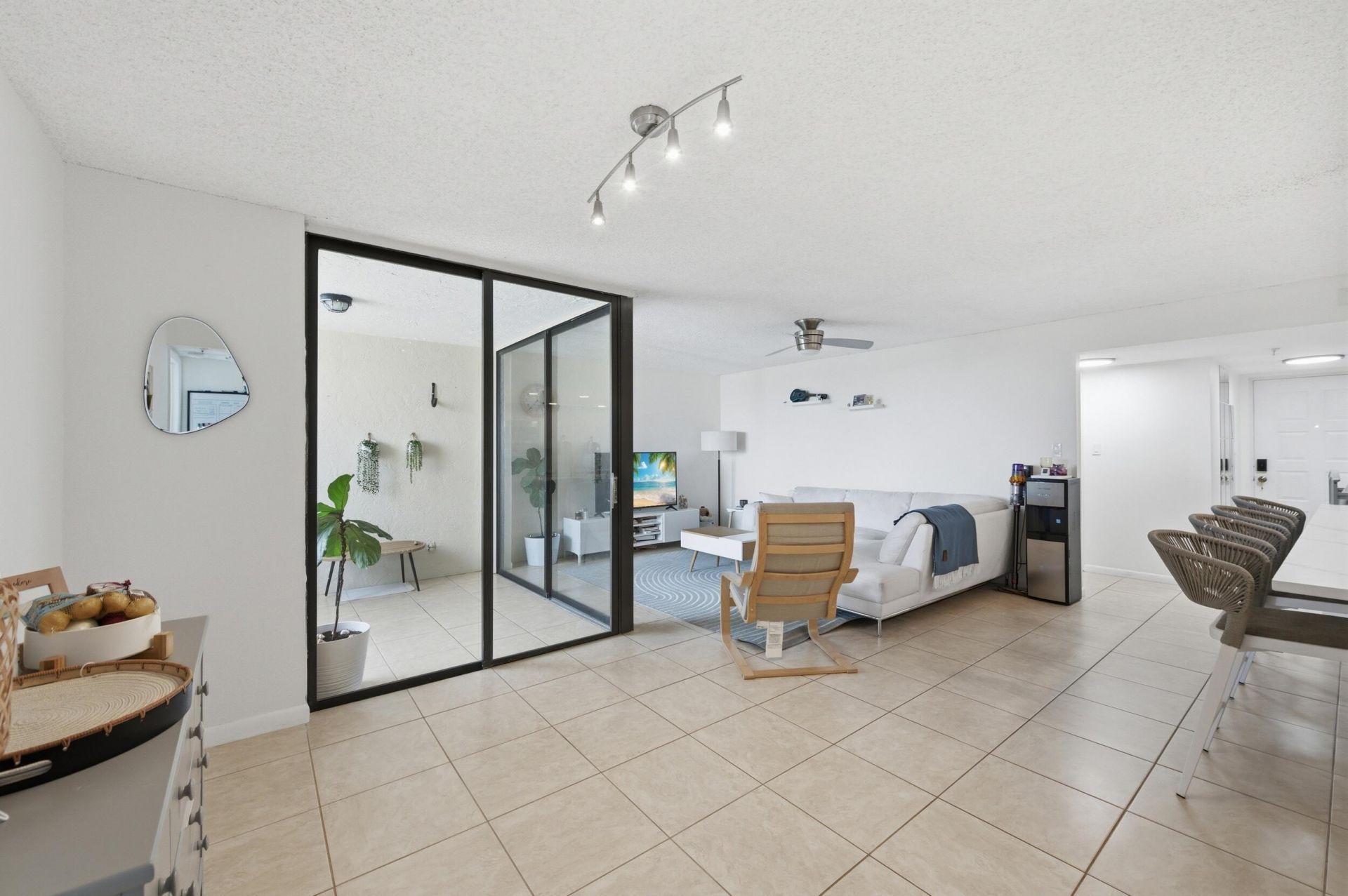 1915 Lavers Circle, Unit E508, Delray Beach, FL 33444 Photo
