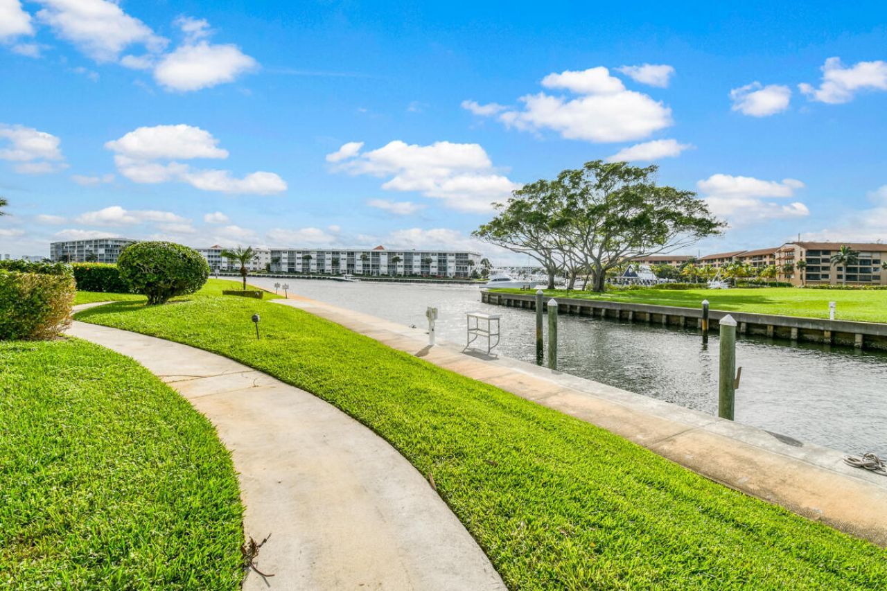 1117 Marine Way E, Unit K2l, North Palm Beach, FL 33408 Photo