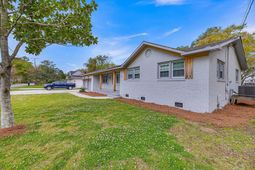 764 Creekside Drive photo 4