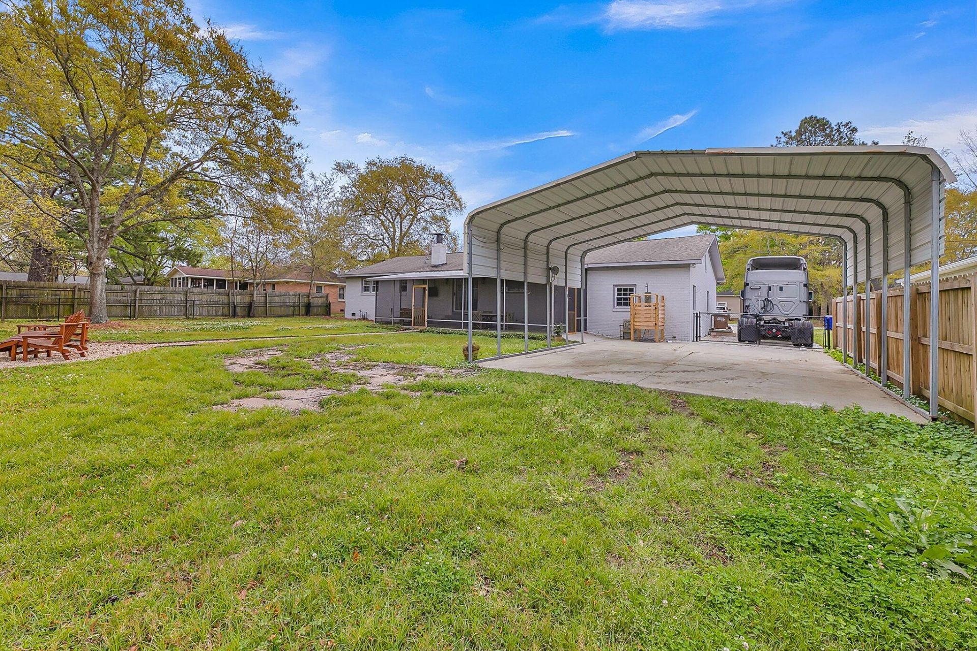 764 Creekside Drive Photo 36