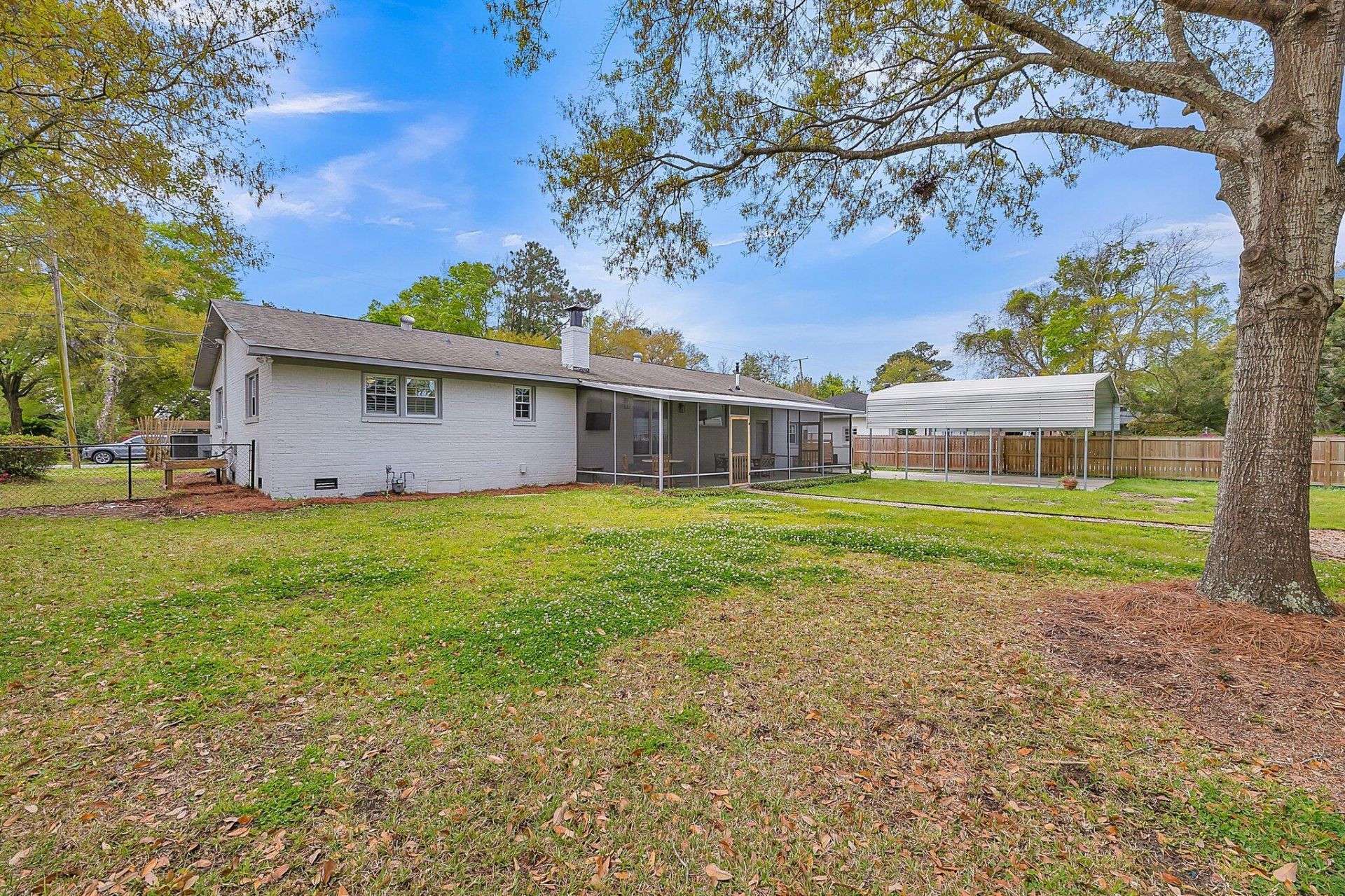 764 Creekside Drive Photo 37