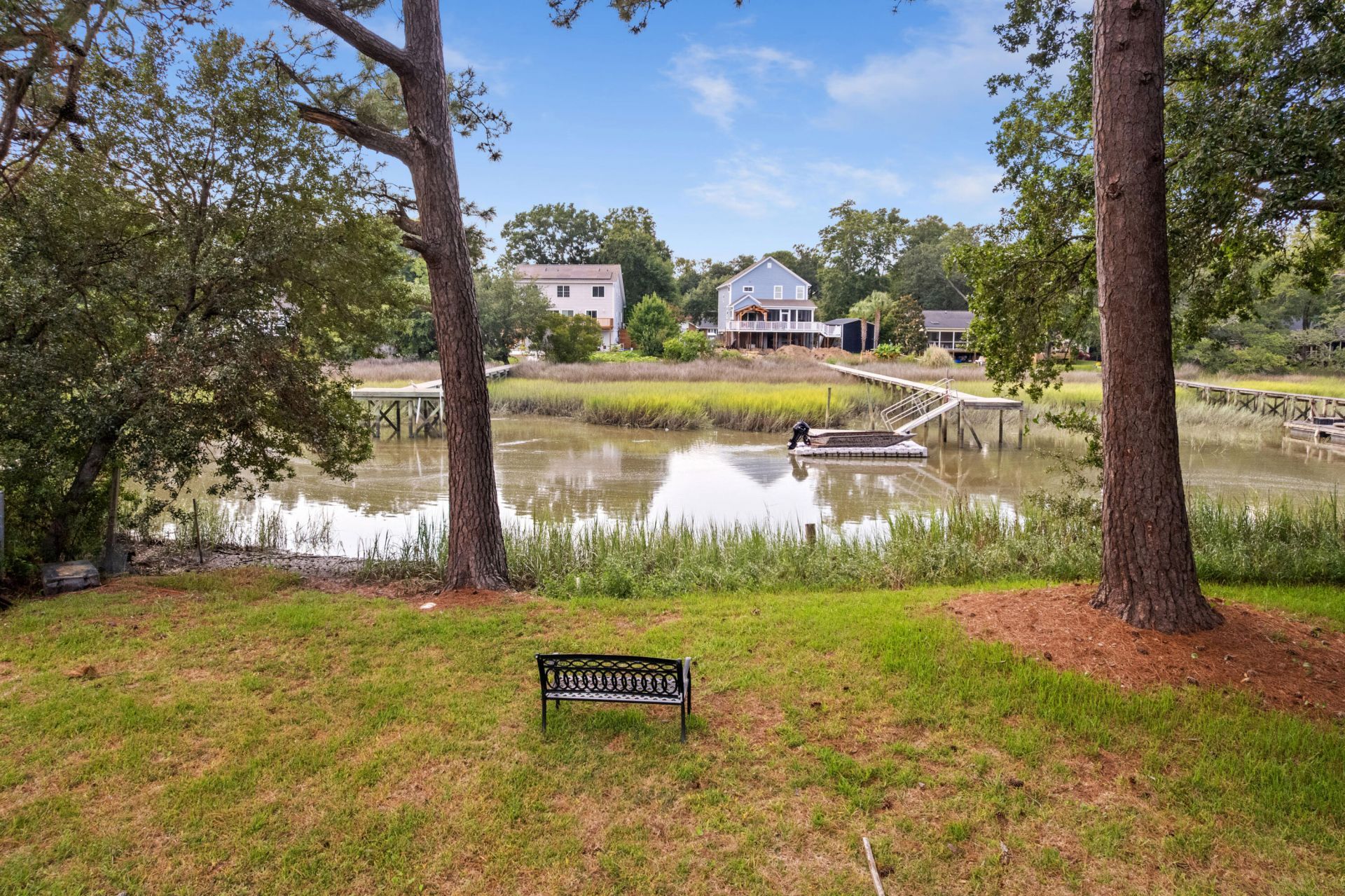 764 Creekside Drive Photo 4
