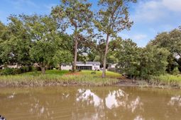 764 Creekside Drive photo 4