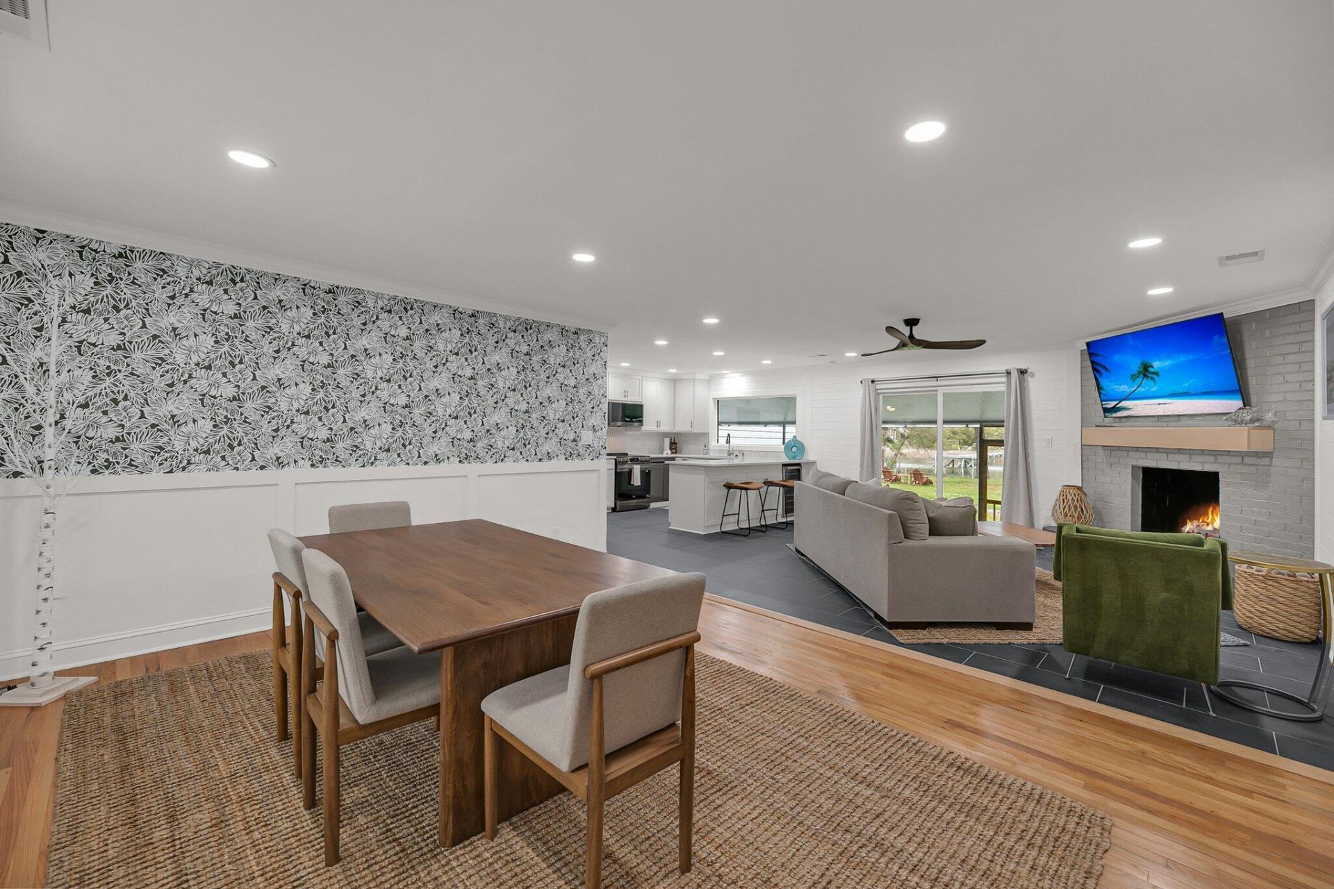 764 Creekside Drive Photo 9