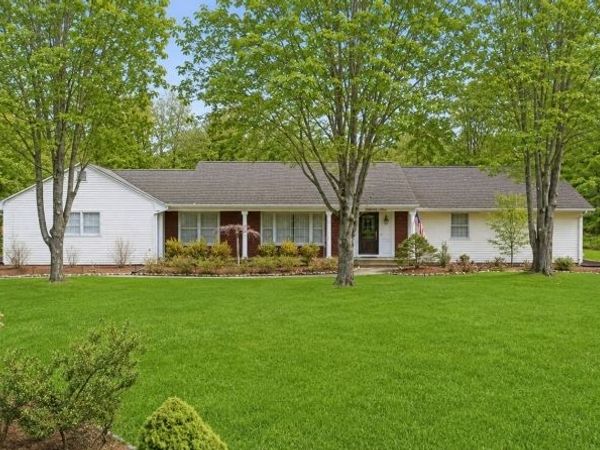 23 JAN RIVER DRIVE, Upper Saddle River, NJ 07458
