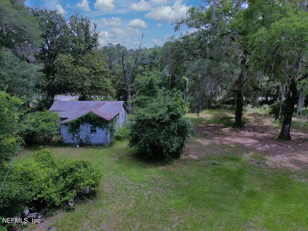 111 SAVEL Road, Florahome, FL 32140