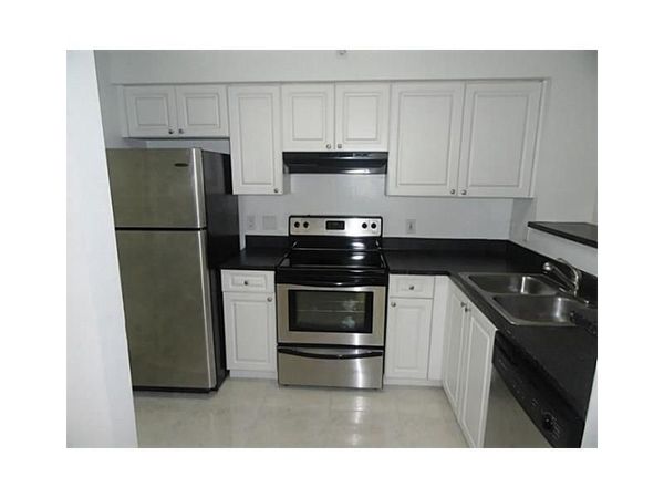 12166 Saint Andrews Place, Unit 111, Miramar, FL 33025