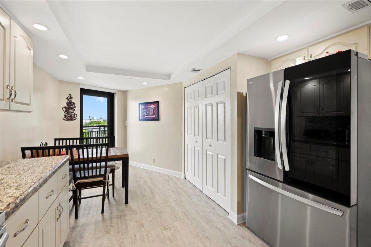 1167 Hillsboro Mile, Unit 509, Hillsboro Beach, FL 33062 Photo