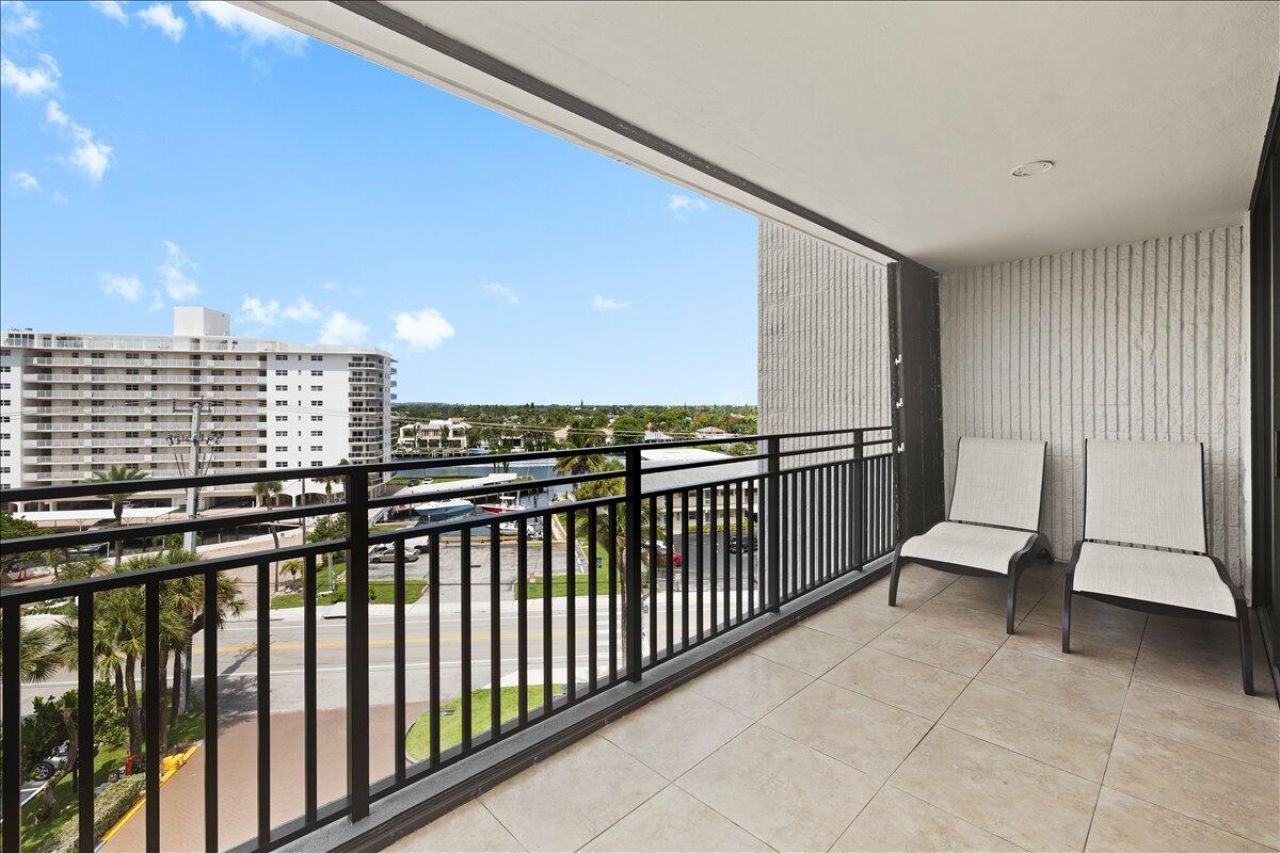 1167 Hillsboro Mile, Unit 509, Hillsboro Beach, FL 33062 Photo