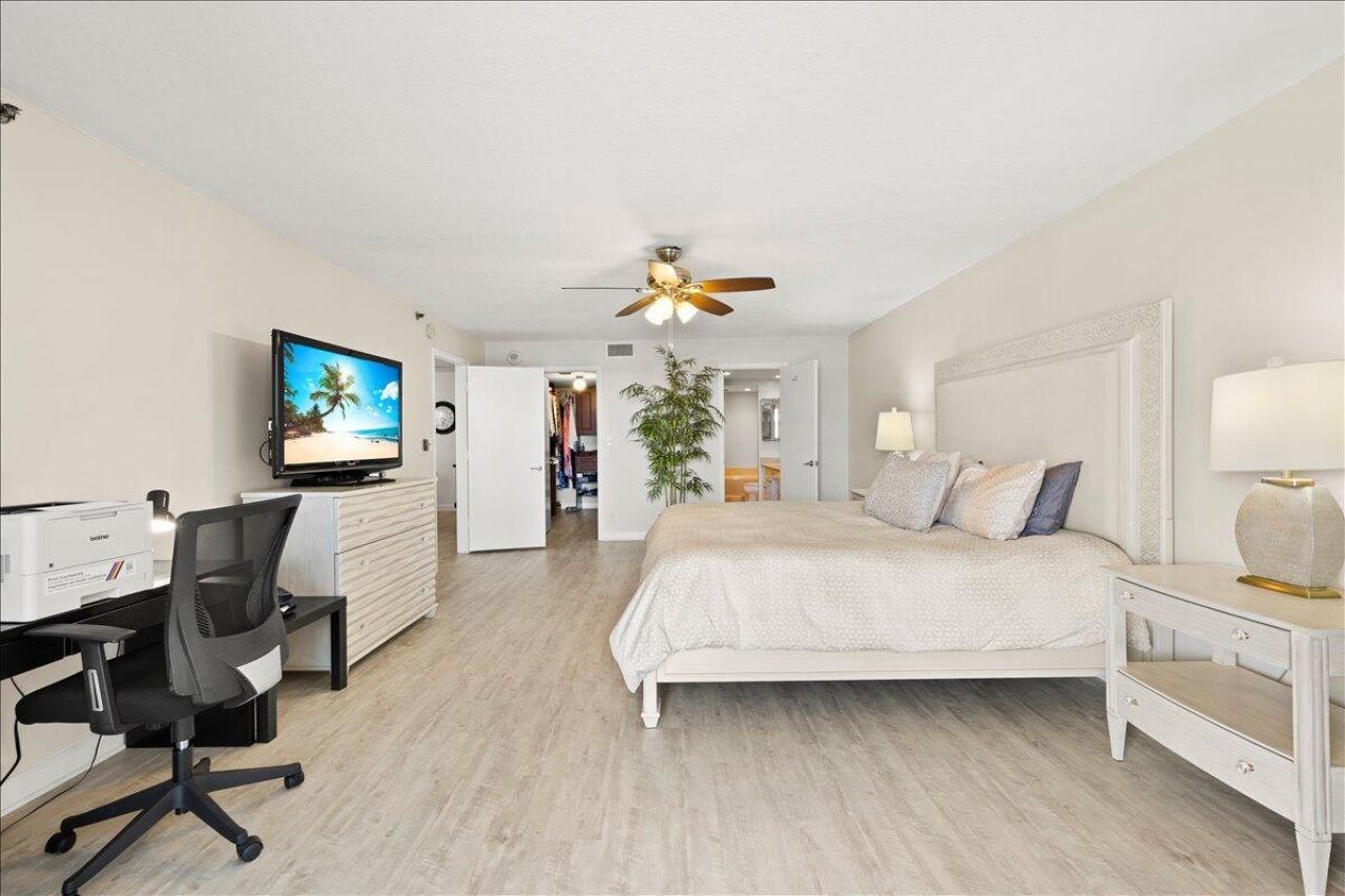 1167 Hillsboro Mile, Unit 509, Hillsboro Beach, FL 33062 Photo