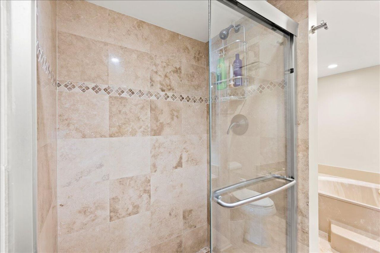 1167 Hillsboro Mile, Unit 509, Hillsboro Beach, FL 33062 Photo