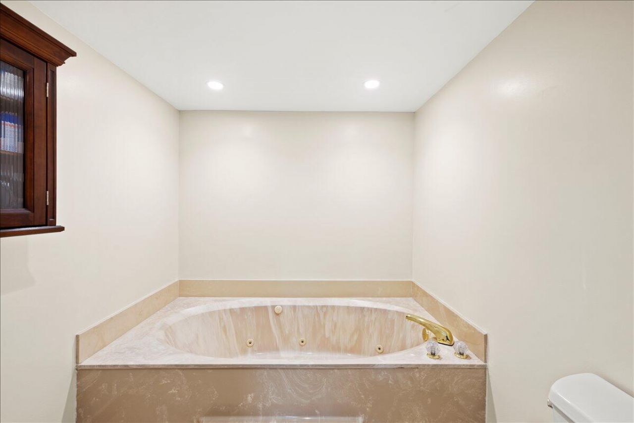 1167 Hillsboro Mile, Unit 509, Hillsboro Beach, FL 33062 Photo