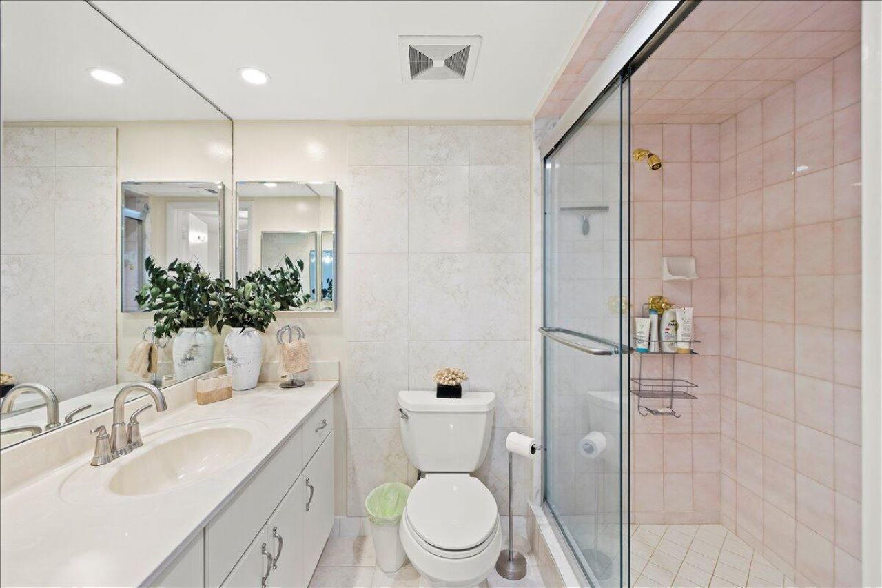 1167 Hillsboro Mile, Unit 509, Hillsboro Beach, FL 33062 Photo
