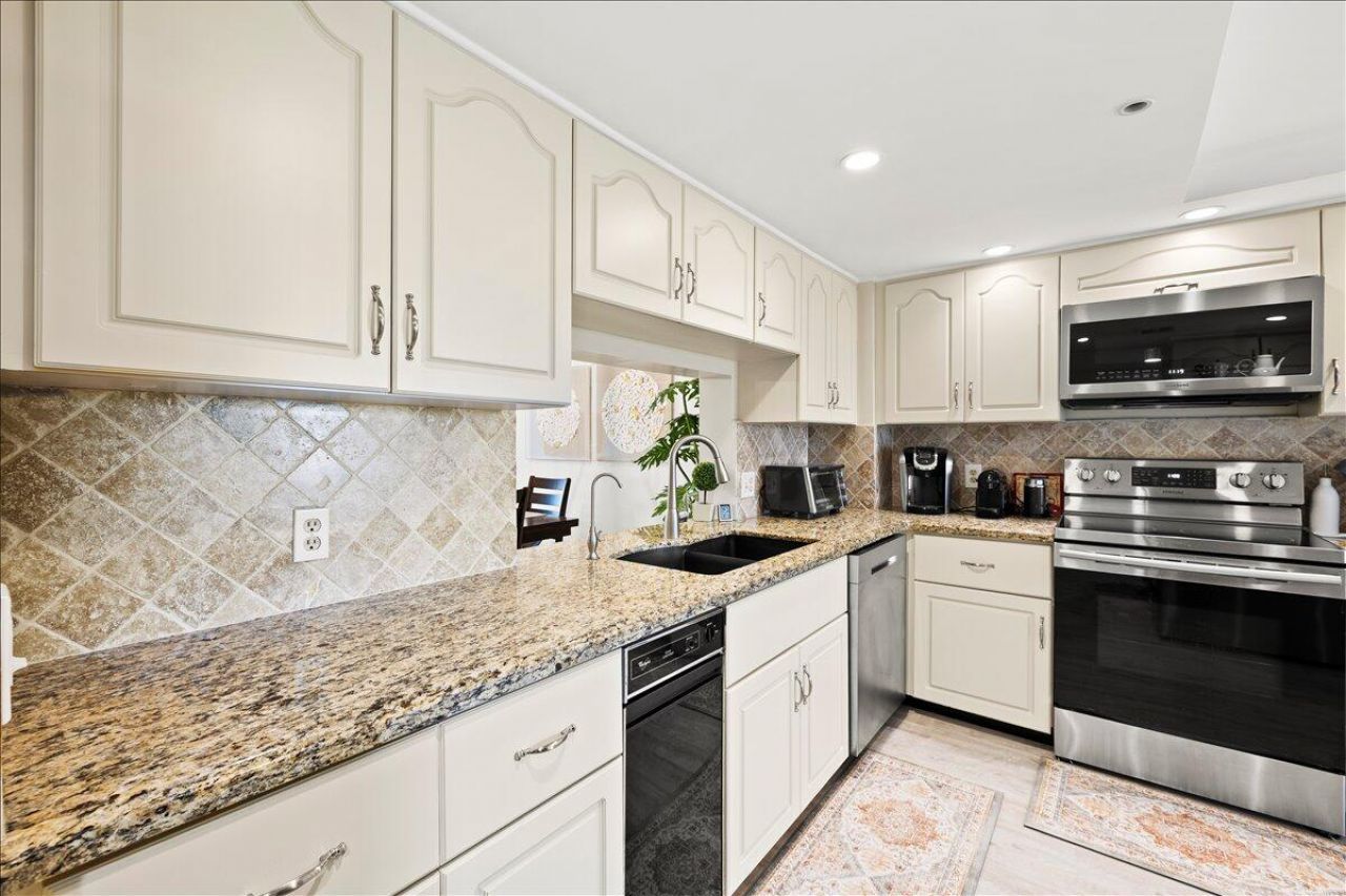 1167 Hillsboro Mile, Unit 509, Hillsboro Beach, FL 33062 Photo