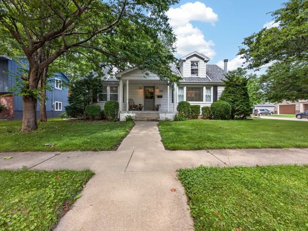907 N Oak Street , Normal, IL 61761