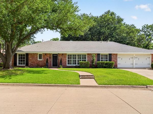 6017 Wonder Drive, Fort Worth, TX 76133