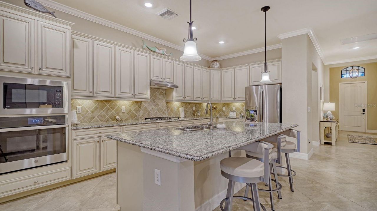 17467 Hickok Belt Loop, Bradenton, FL 34211 Photo