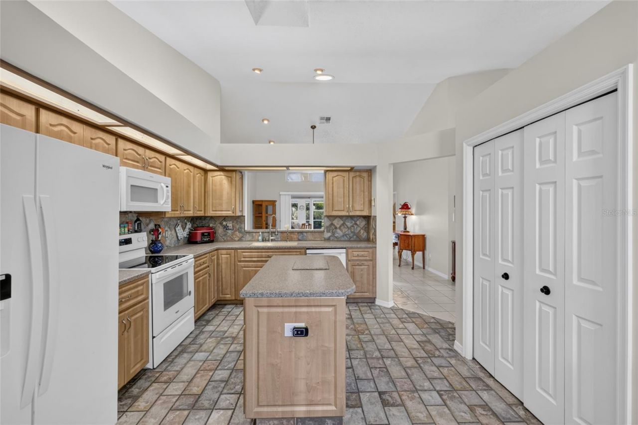 19025 SW 98th Loop, Dunnellon, FL 34432 Photo