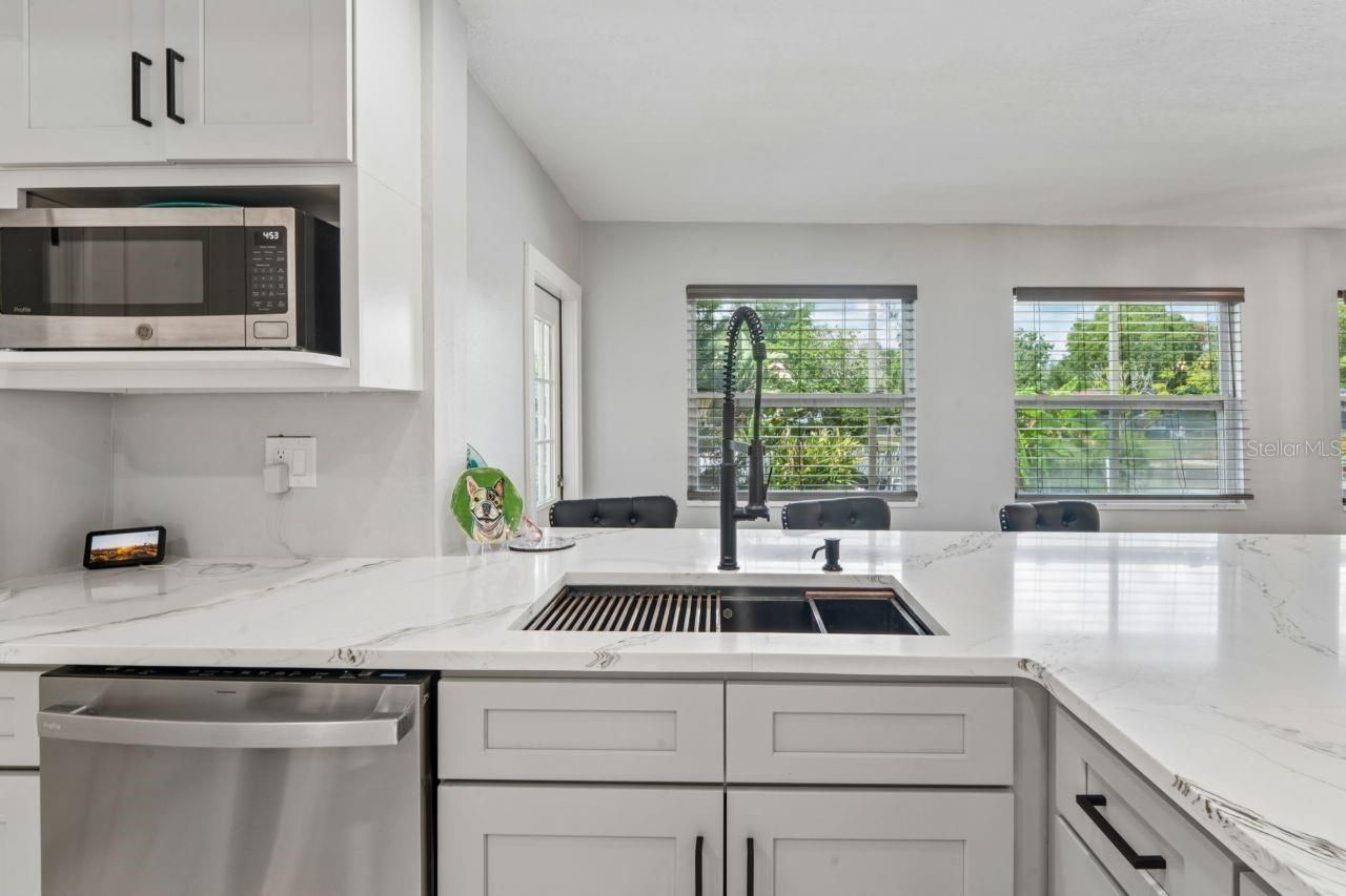 6245 Warren Ave, New Port Richey, FL 34653 Photo