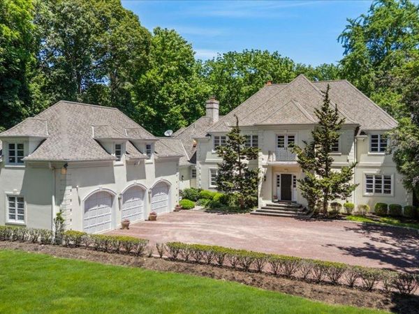11 Oak Hill Road , Lloyd Harbor, NY 11743